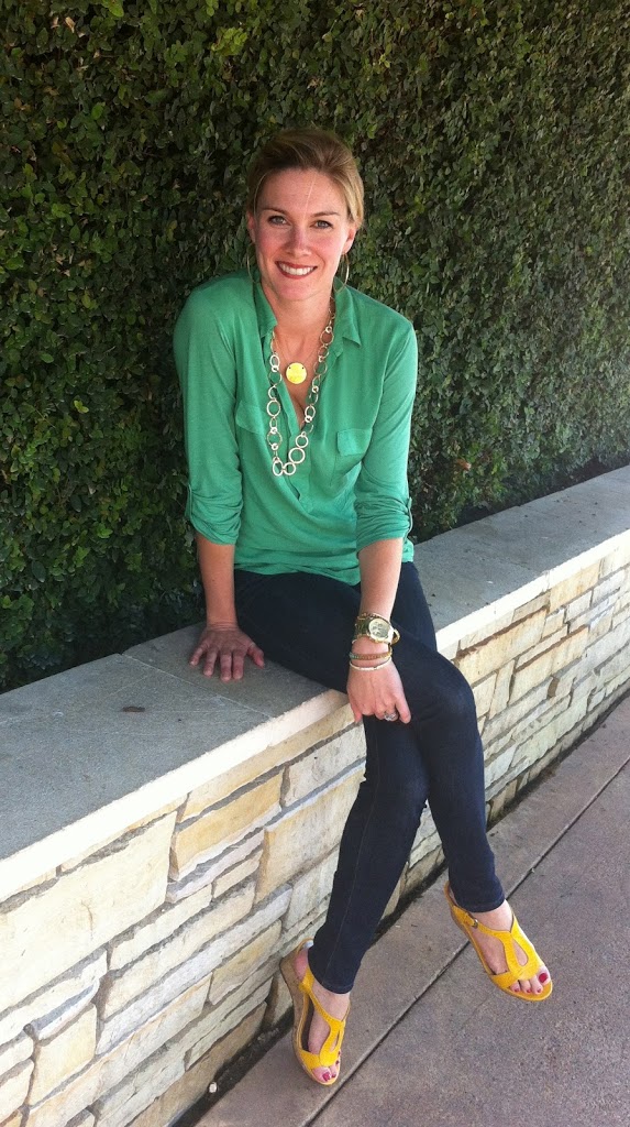 skinny jeans, day to night, j.crew gold flip flops, yellow wedges, anthropologie green splendid shirt, kate spade purse, c style, c. style, fashion blog, style blog