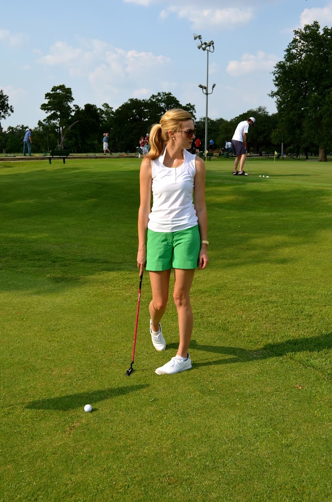 c. style blog, c-style blog, carly lee, carley lee, houston, cstyleblog.com, women's golf attire, women's nike golf attire, nike sleeveless white nike golf shirt, green nike golf shorts, nike modern fit golf shorts, adidas golf shoes, pink footjoy glove, golf outfit ideas, women's golf attire