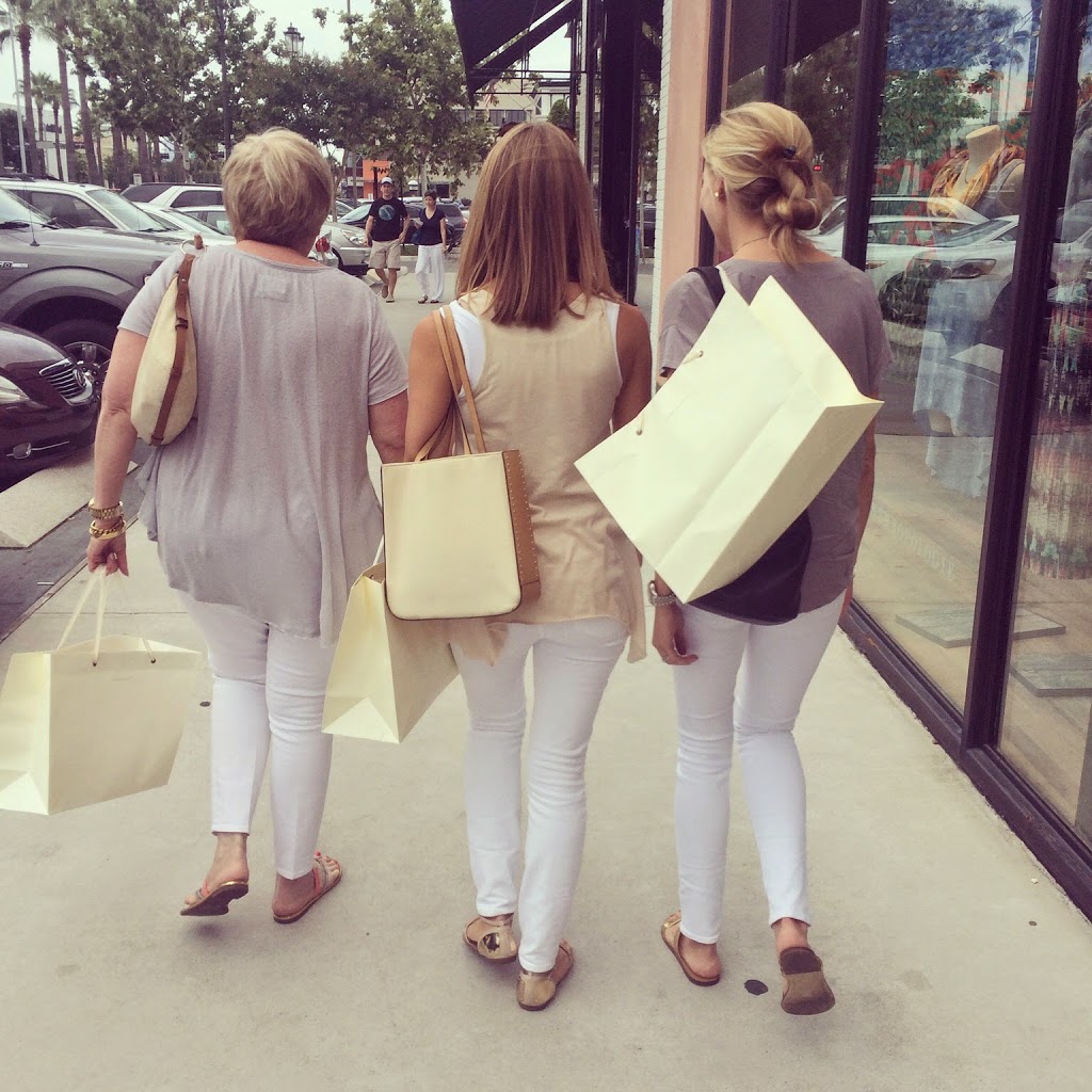 Shopping, Anthropologie, White Jeans, Sisters, Aunt, Cousin, Highland Village, Houston, TX