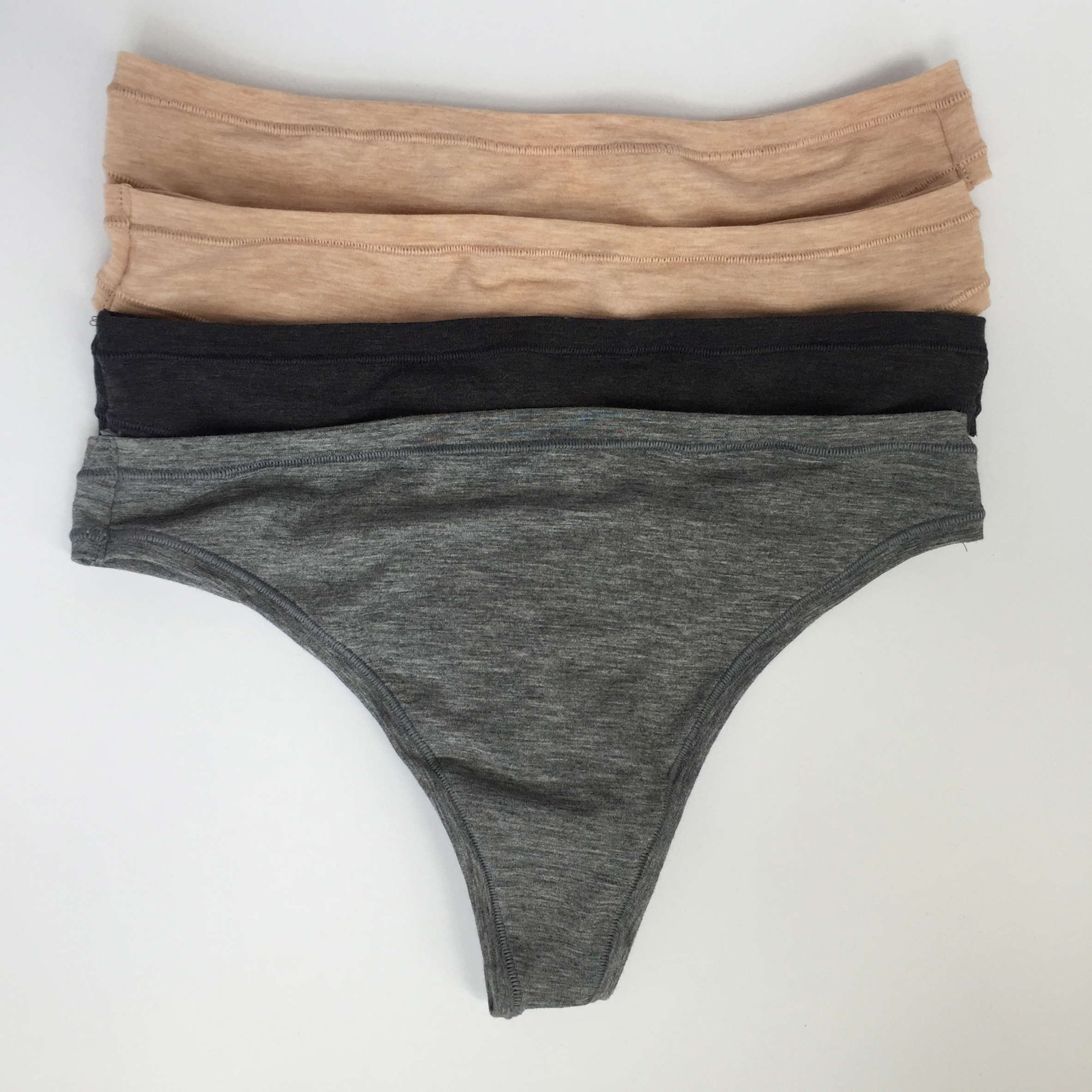 Gap Body Thongs