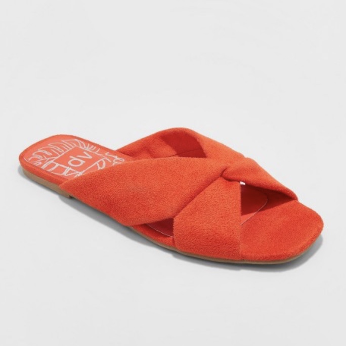 Carly Lee Houston Stylist Find of the day 2018 dolce vita summer sandal orangey red from Target